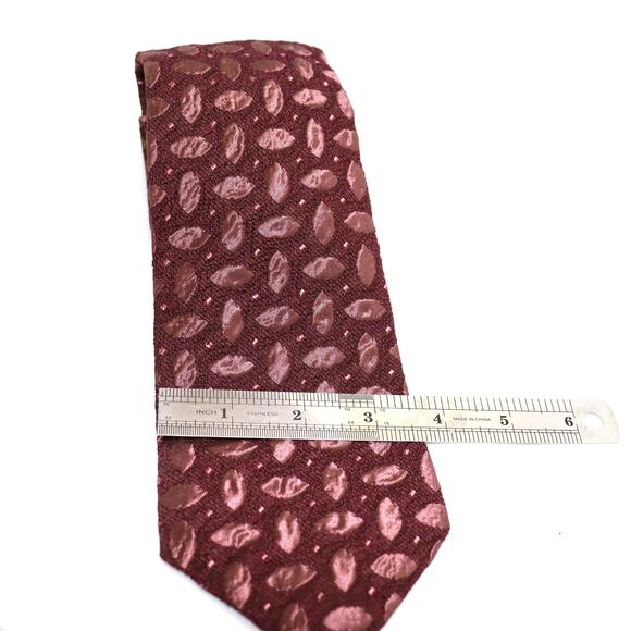 Joseph Abboud Burgundy Textured Silk Tie 3.5” Wide - Picture 3 of 3